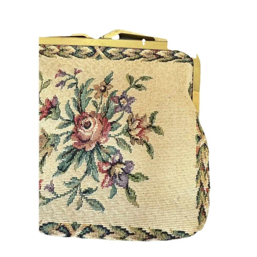 VTG Floral Tapestry Purse KISS Lock  5 1/2X4 1/2